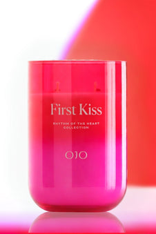 First Kiss 23 oz